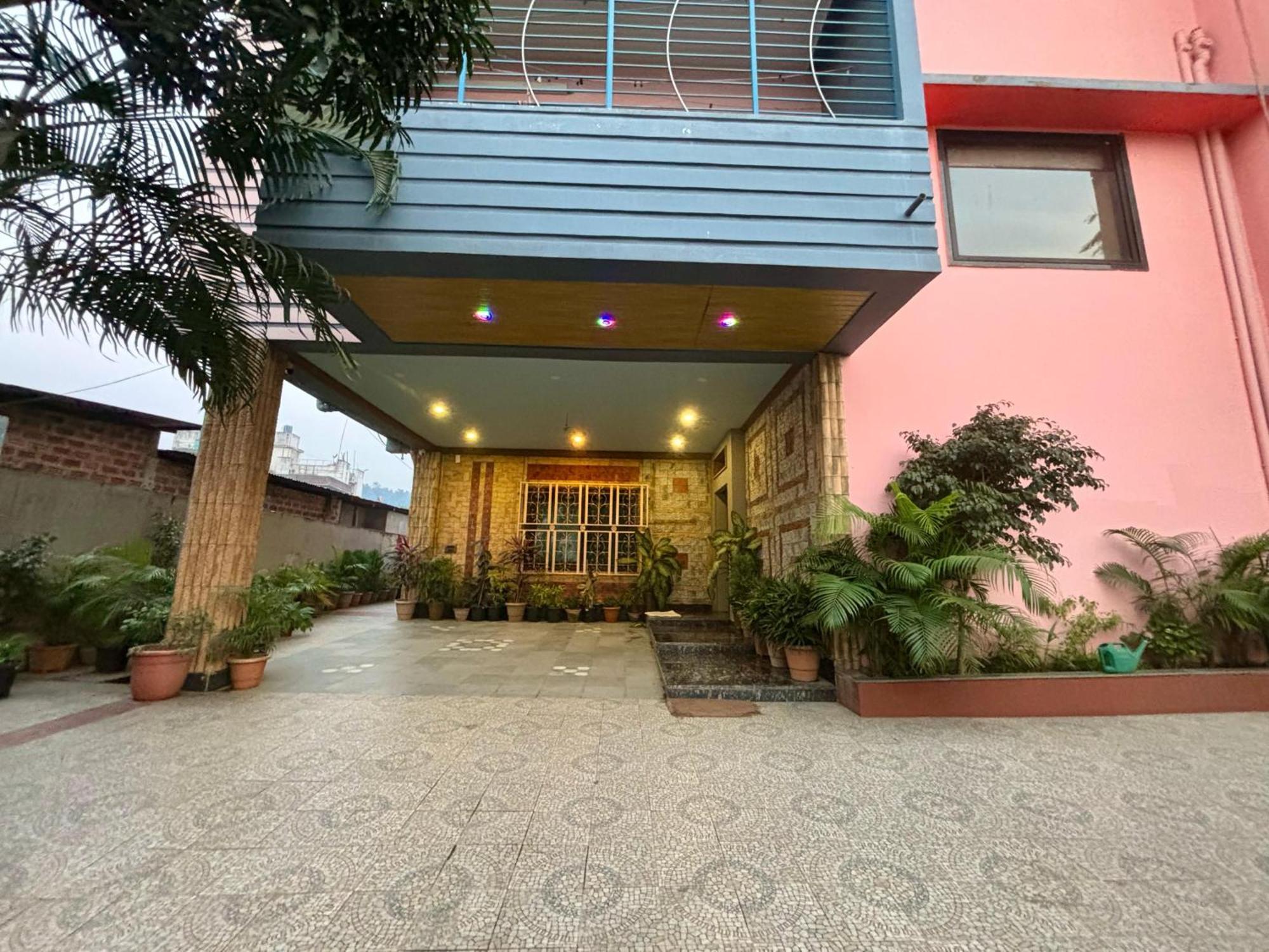 Krishna Shree Guest House Gauháti Kültér fotó